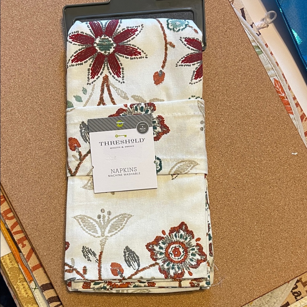NWT - Vintage - Threshold Floral Patterned Napkins with Red/orange and Gray